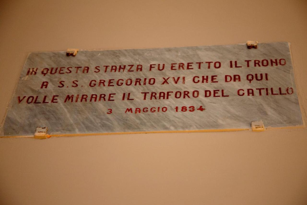 Palazzo Papa Gregorio XVI Hotell Tivoli Eksteriør bilde