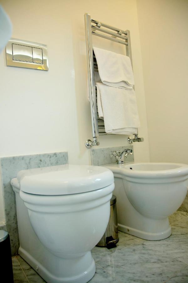Palazzo Papa Gregorio XVI Hotell Tivoli Eksteriør bilde
